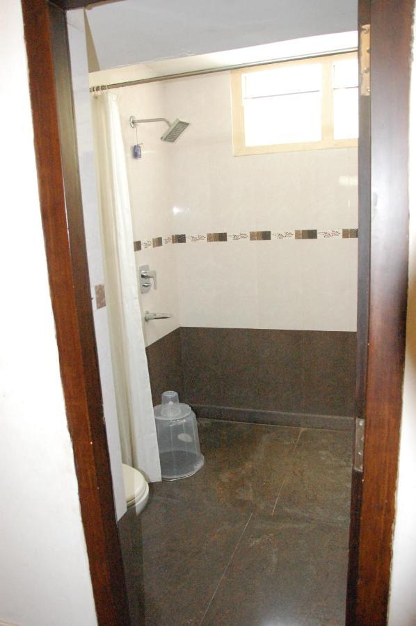 Hotel Blue Star Kojambuttúr Kültér fotó